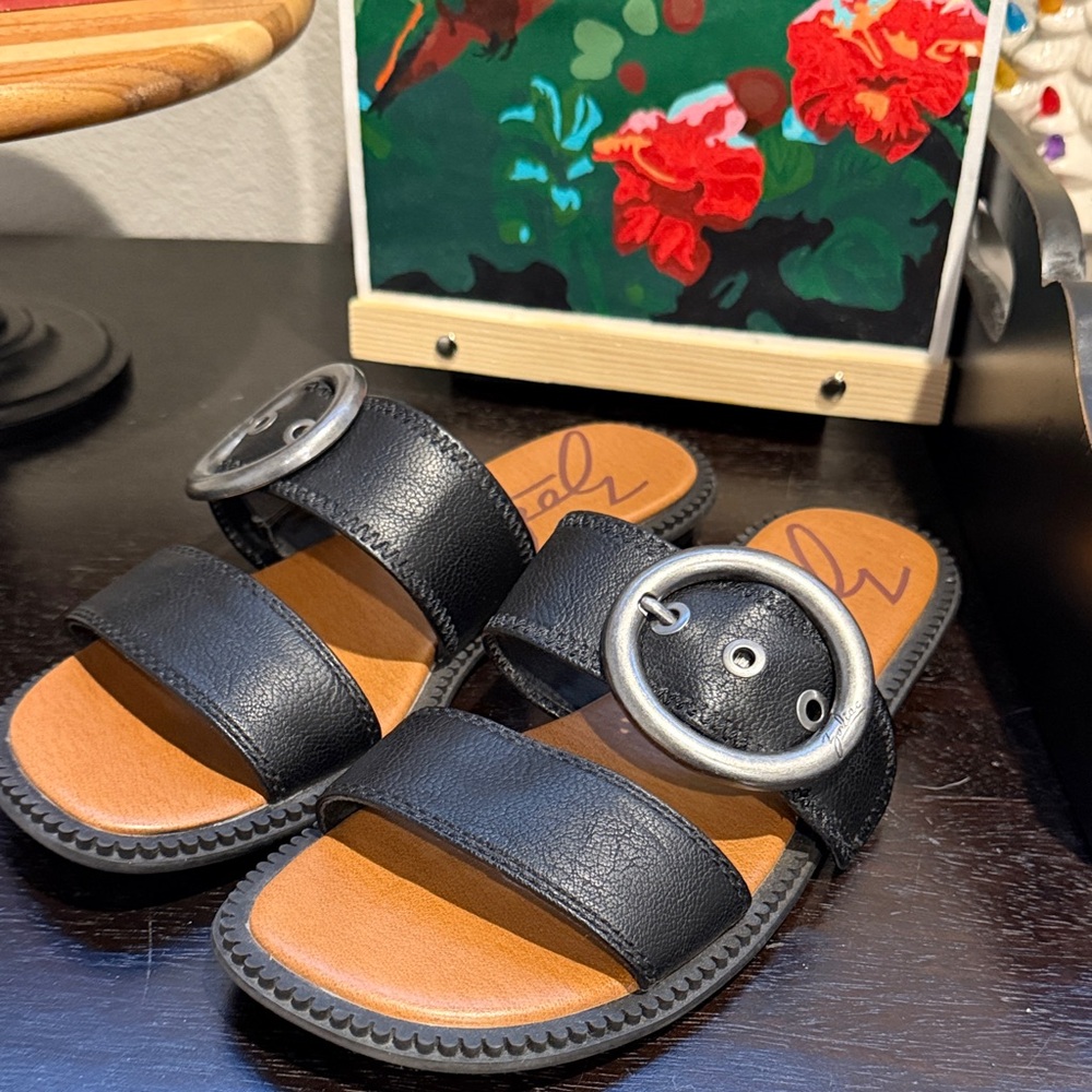 Stylish Black sandals